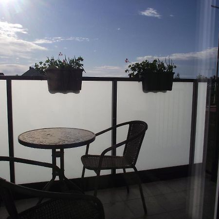 Apartament Holenderski Z Prywatnym Miejscem Postojowym W Garazu Koszalin Exterior photo